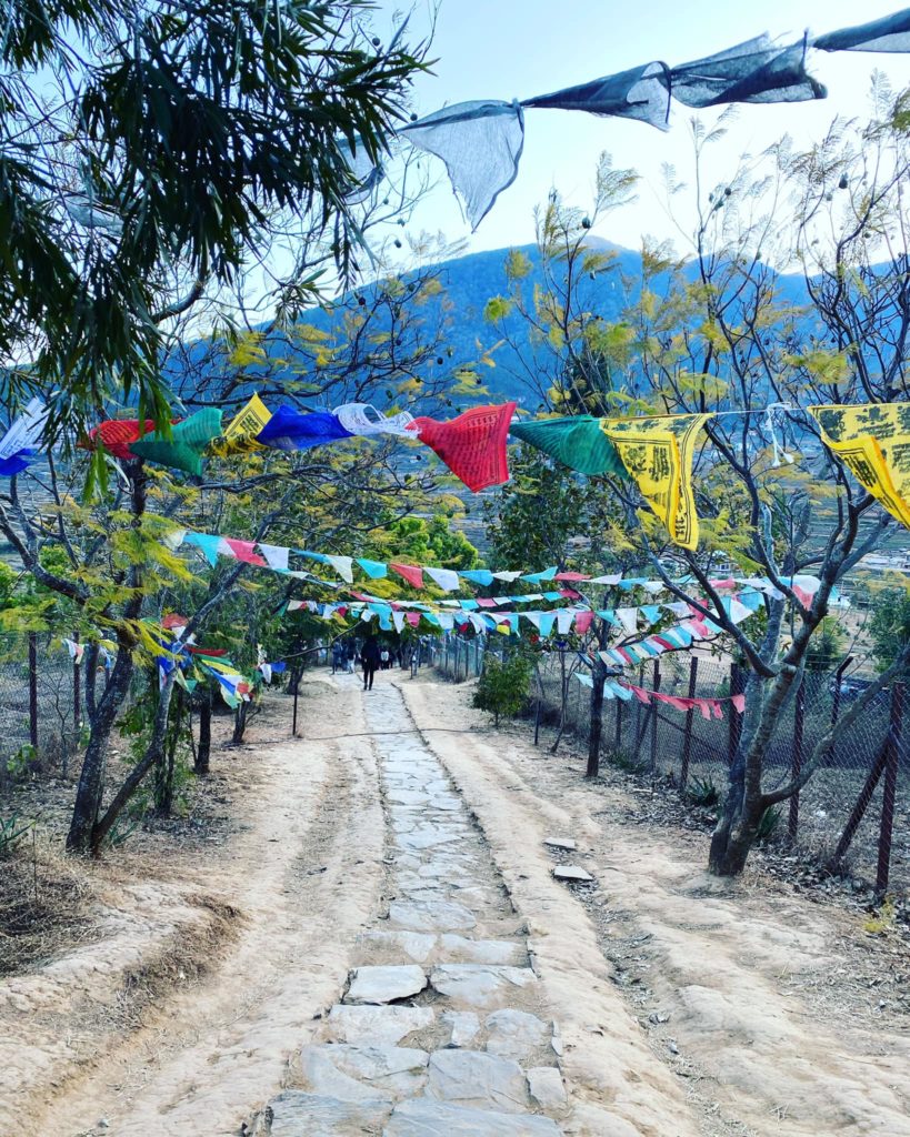 Stegulețele cu rugăciuni din Bhutan