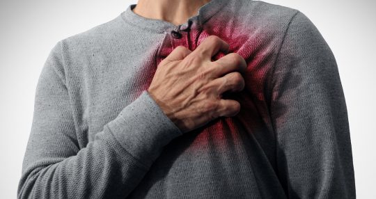 Cum ajuți pe cineva care are infarct miocardic acut